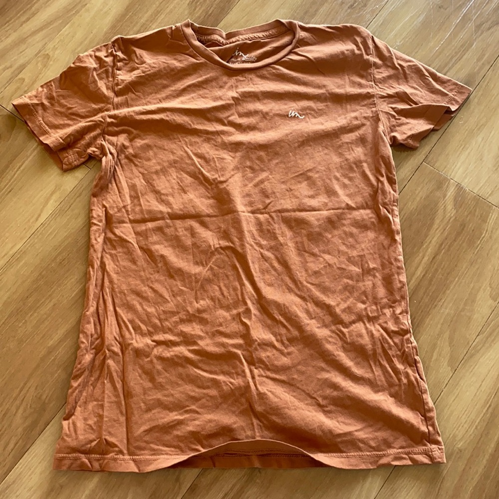 Rust colored graphic tee